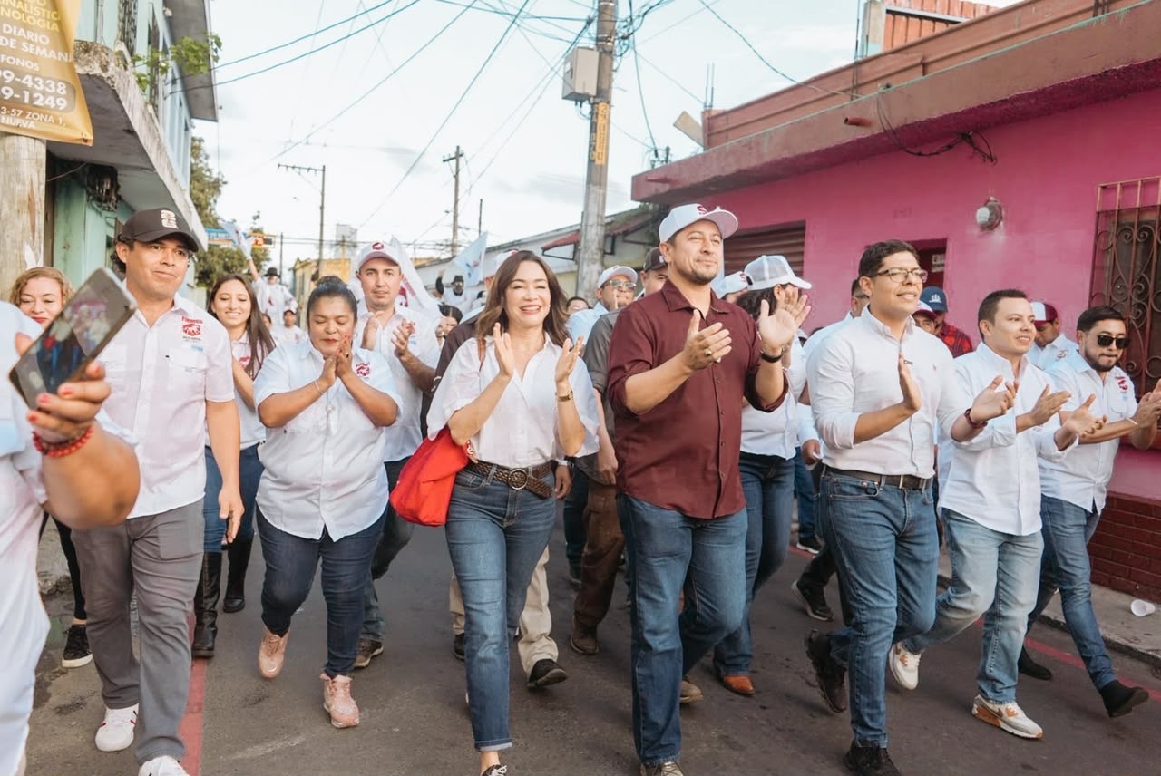 Caminata en Villa Nueva, Guatemala. 