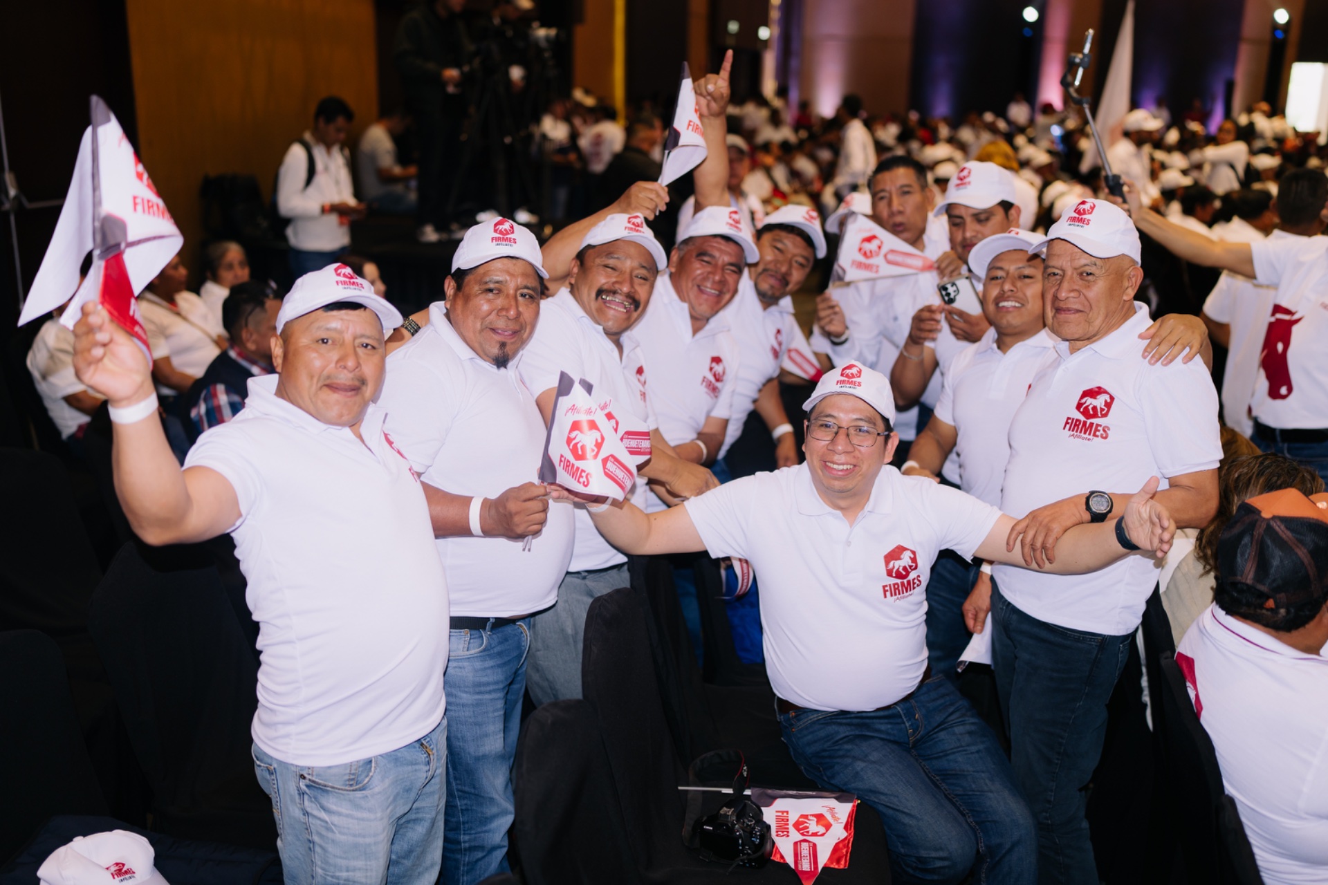 La política debe volver a servir al pueblo